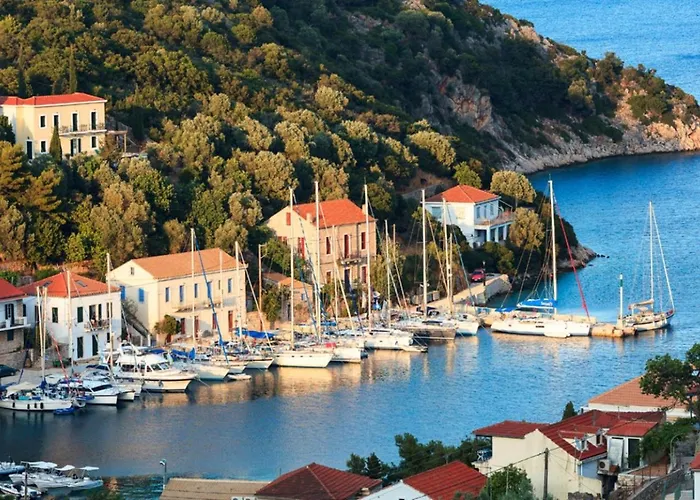 Villa Loutsa Waterside *