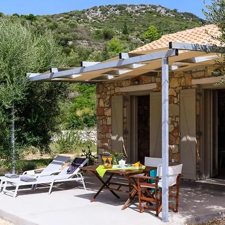 Loutsa Waterside * Vathy (Ithaca)